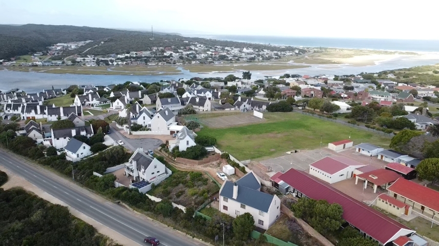 5 Bedroom Property for Sale in Stilbaai Wes Western Cape
